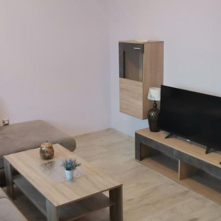 Апартамент Заря Haskovo Luaran gambar